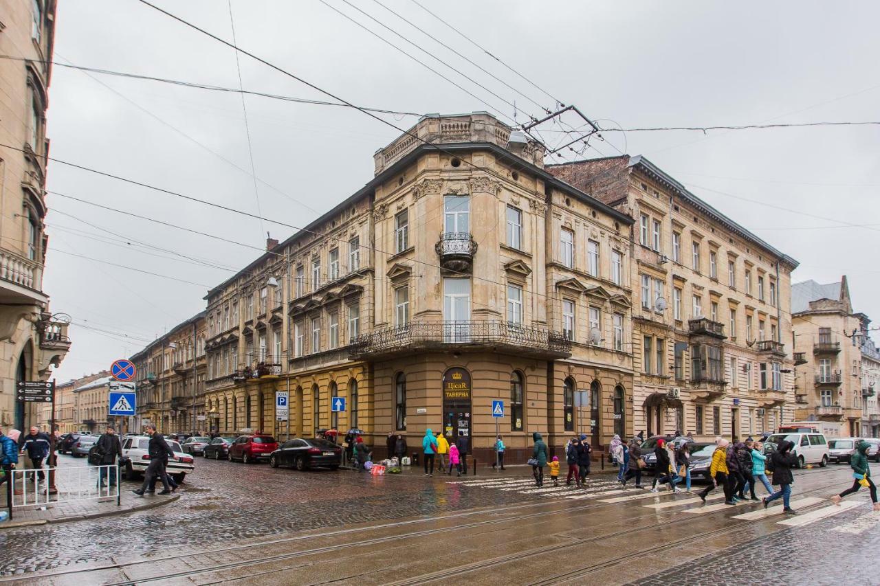 Baker'S Street Hostel Lviv Ngoại thất bức ảnh